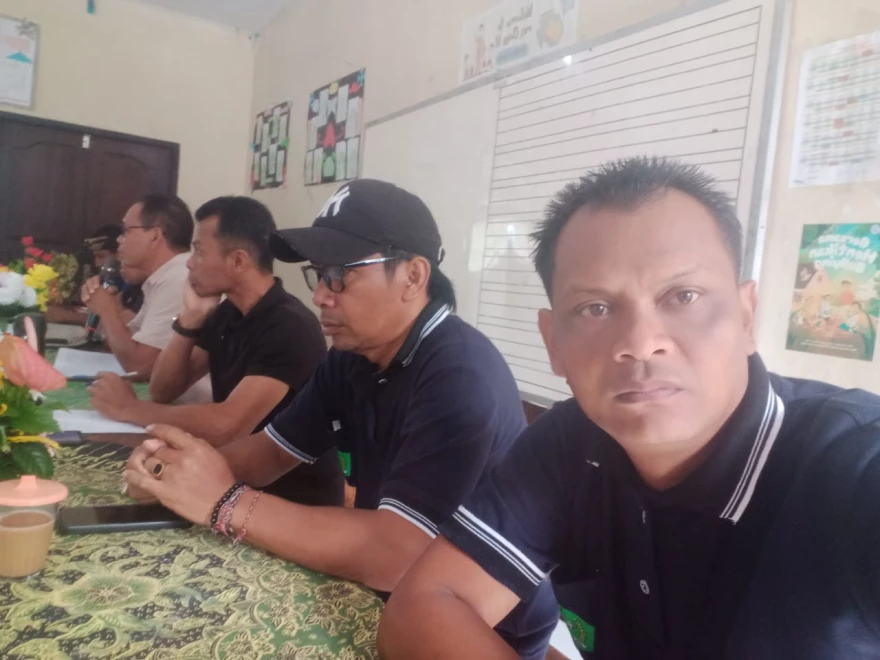 acara rapat komite sd no 1 baru YG DIHADIRI OLEH PERBEKEL 