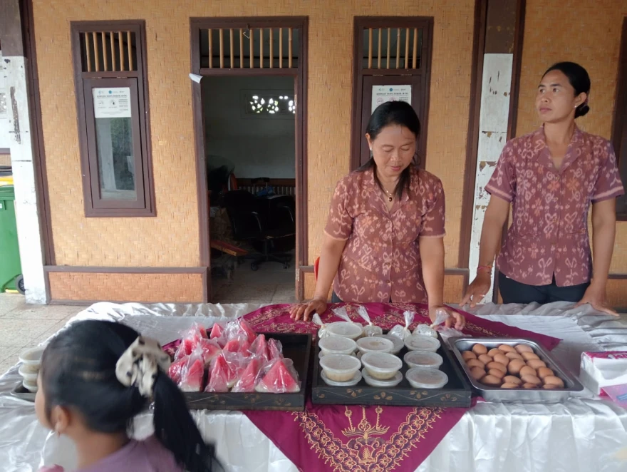 KEGIATAN POSYANDU SERENTAK DI BANJAR DINAS PINGE