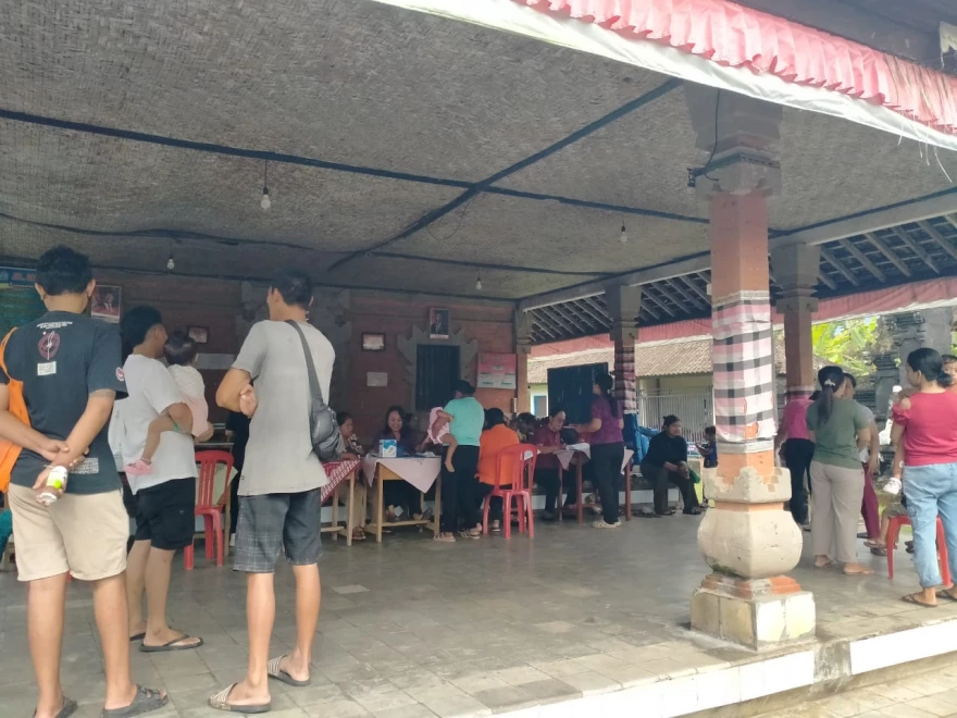 KEGIATAN POSYANDU  BALITA YG DILAKSANAKAN DI BANJAR DINAS SUSUT