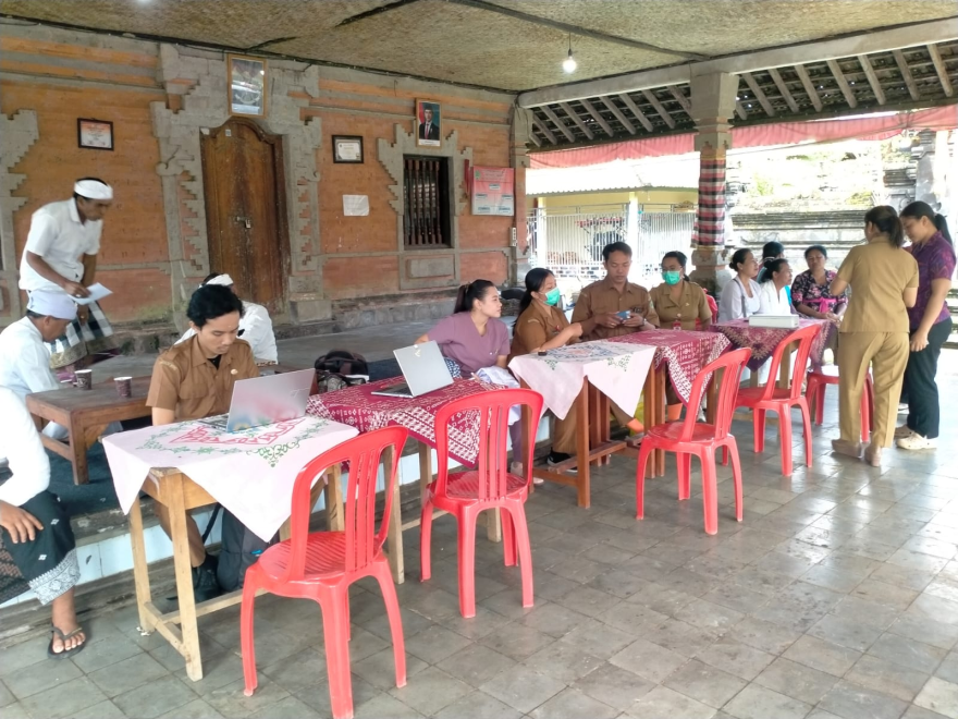 PEMERIKSAAN GRATIS DARI PUSKESMAS MARGA 1 DI BANJAR DINAS SUSUT